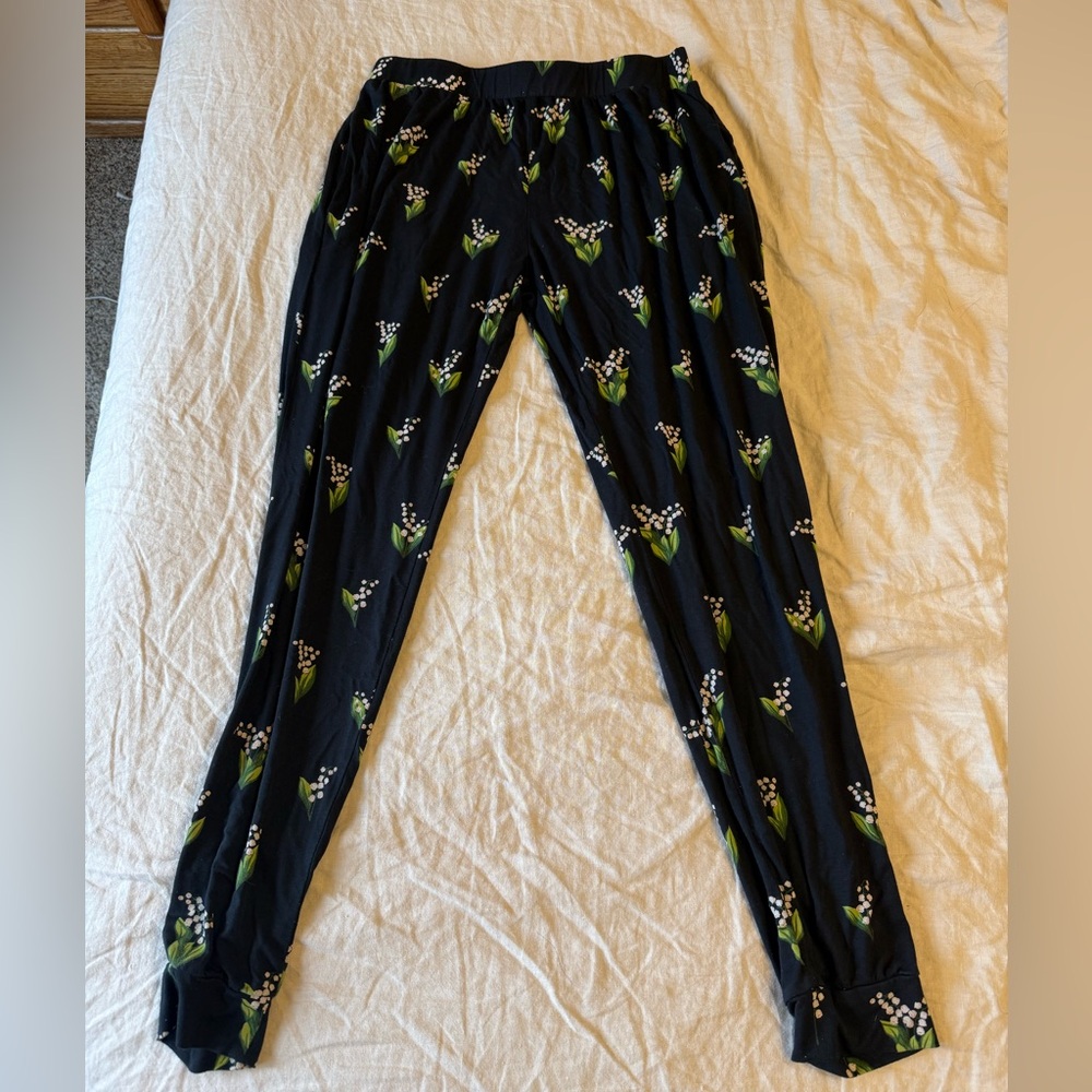 Kyte baby women’s jogger style pajama set- midnight Lilly size small